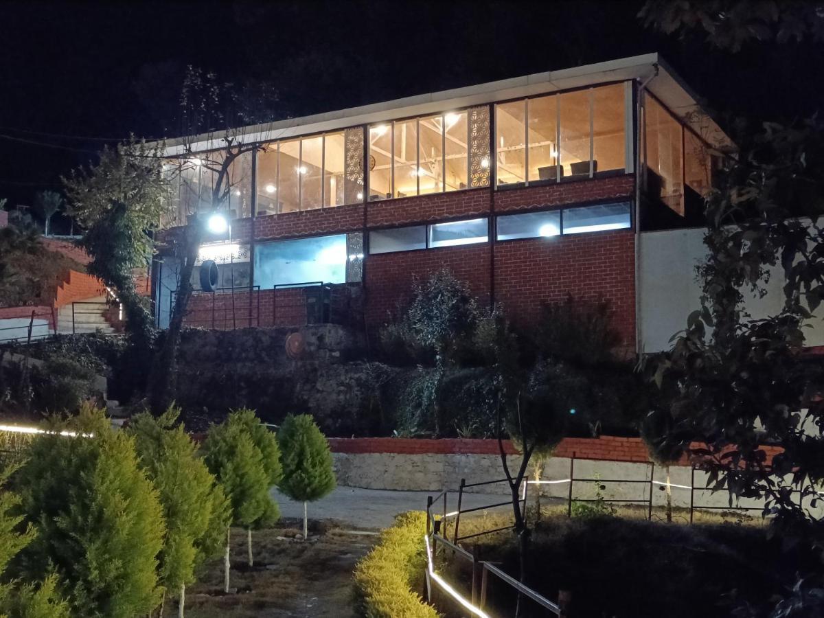 Skywood Resort Shoghi Shogi Экстерьер фото